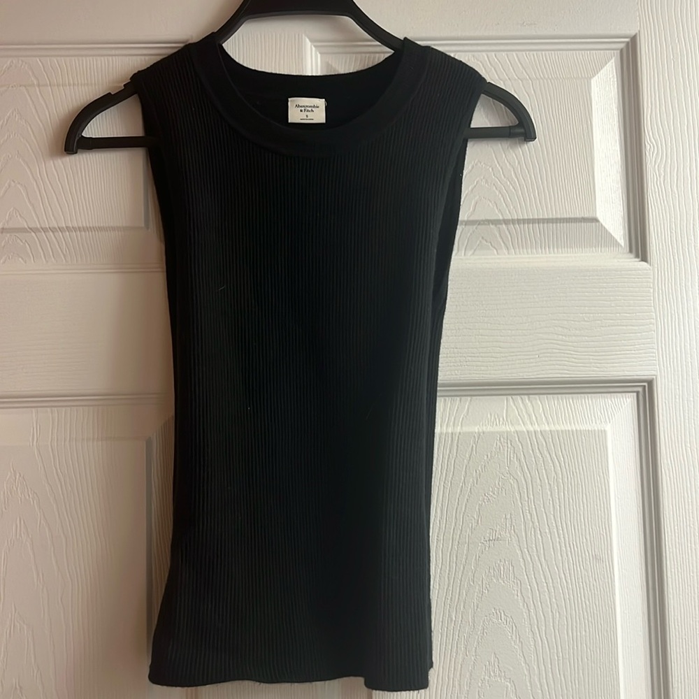 Abercrombie and Fitch Ottoman Tank